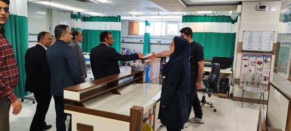 بازدید مهندس خلجی فرماندار شهرستان ابهر از بیمارستان امدادی و قدردانی از زحمات پرسنل و کادر درمان