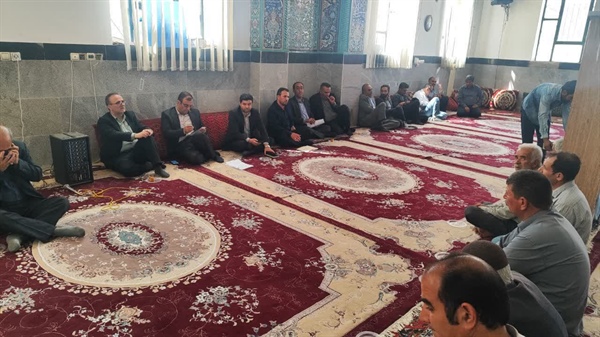 دهگردشی نماینده مردم شهرستانهای ابهر،خرمدره و سلطانیه در مجلس شورای اسلامی بهمراه فرماندار و مسئولین این شهرستان در روستای کوه زین