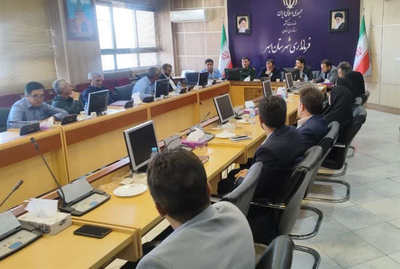 برگزاری نشست مشورتی دهیاران بخش مرکزی به ریاست مهندس خلجی فرماندار شهرستان ابهر در سالن جلسات پیامبر اعظم (ص)