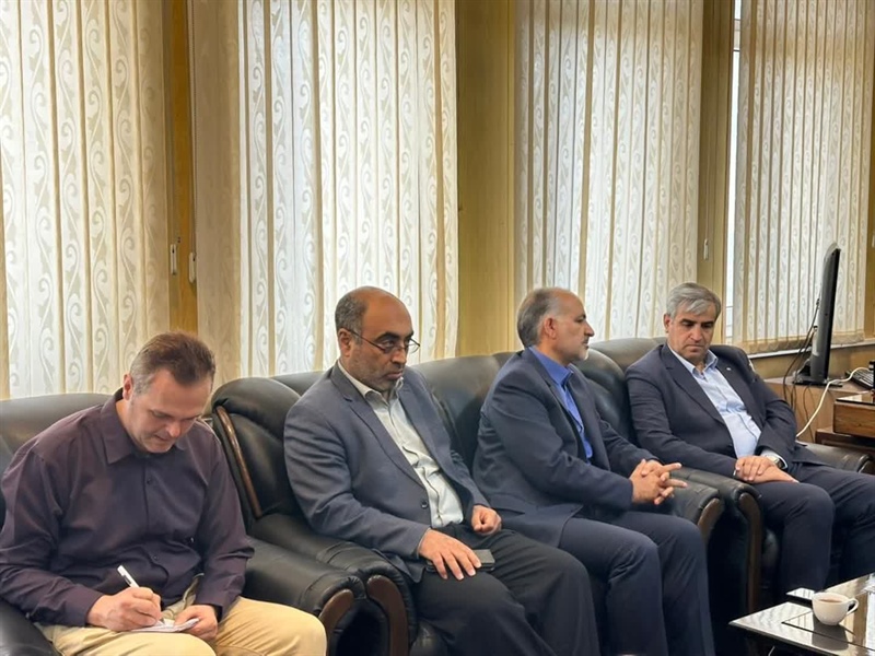 دیدار مدیر کل کمیته امداد امام خمینی (ره) با نوری فرماندار شهرستان خرم‌دره