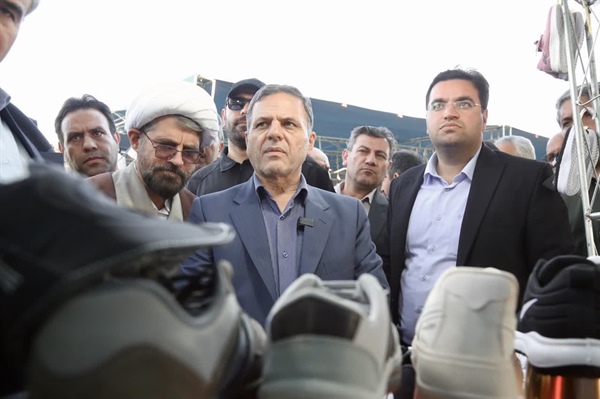 بازدید استاندار زنجان از جشنواره ترش و شیرین سوکهریز خرمدره