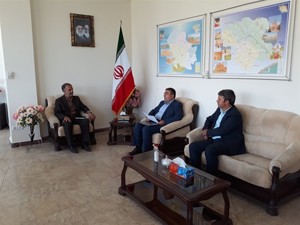 دیدار فرماندار شهرستان ماهنشان با مدیرشعب بانک کشاورزی استان