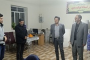 بازدید فرماندار ماهنشان از یک کارگاه خانگی کوچک دستمال کاغذی