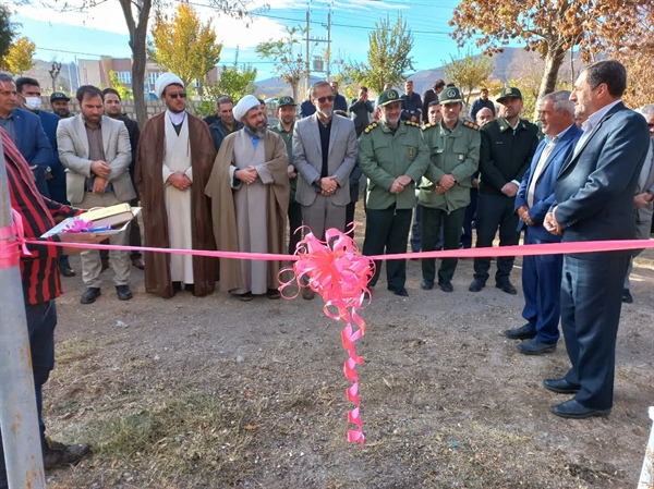 آئین افتتاح و رونمایی از المان مزار شهدای گمنام شهر ماه نشان