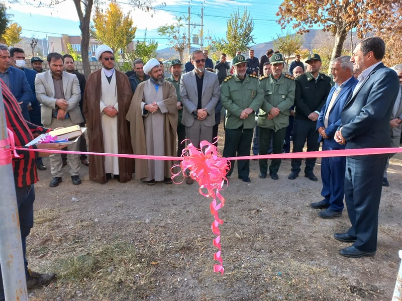 آئین افتتاح و رونمایی از المان مزار شهدای گمنام شهر ماه نشان