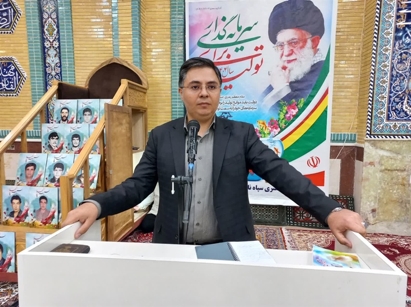 سخنرانی دکتر ولی بیگلو سرپرست فرمانداری شهرستان ماه نشان پیش از خطبه های نماز جمعه