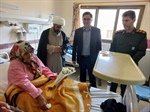 عیادت دکتر ولی بیگلو فرماندار شهرستان ماه نشان از بیماران بستری در بیمارستان رازی به مناسبت هفته سلامت