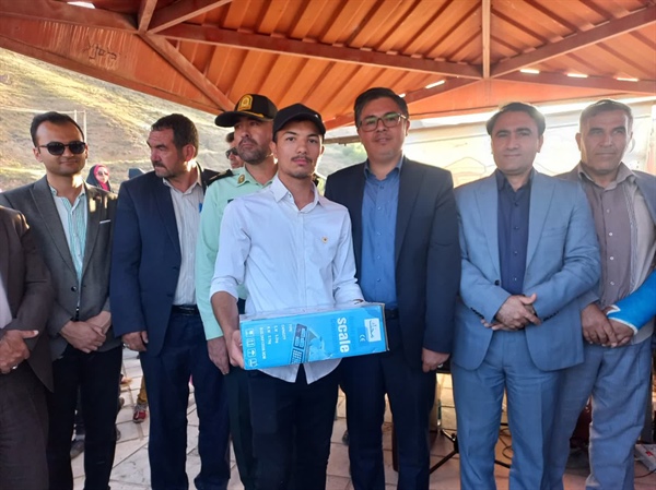 حضور دکتر ولی‌بیگلو فرماندار شهرستان ماه نشان در مراسم اختتامیه چهارمين دوره جشنواره طبخ ماهی قزل آلای ماه نشان