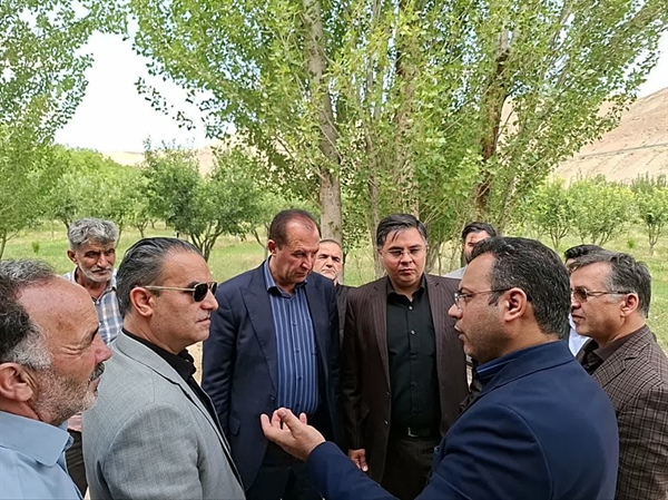 بازدید نماینده مردم در مجلس و فرماندار شهرستان ماه نشان از روستاهای منطقه قلعه چای اوریاد