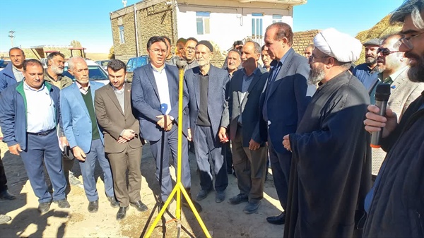 آیین افتتاح پروژه گازرسانی به روستای بیانلو با حضور دکتر ولی بیگلو فرماندار ماه نشان