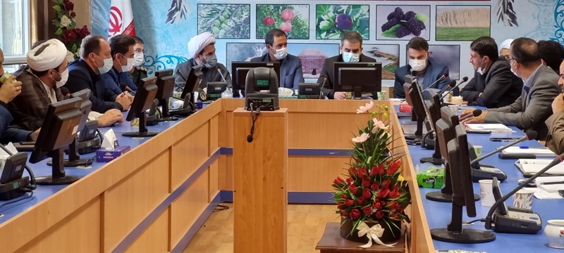 سومین جلسه شورای اداری شهرستان طارم به ریاست انبارلو فرماندار طارم و با حضور اقای رحیمی مدیرکل سیاسی، انتخابات و سایر اعضای شورای اداری برگزار شد