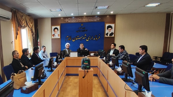 نشست با کارشناسان روابط عمومی دستگاه های اجرایی شهرستان