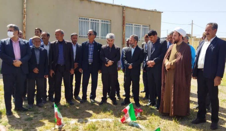 مراسم کلنگ‌زنی ساخت مدارس دولتی روستاهای بیجقین و توپقره با مشارکت اهالی و مسئولین