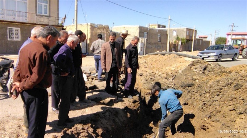 بازدید از پروژه اصلاح شبکه آب شرب روستای دهشیر