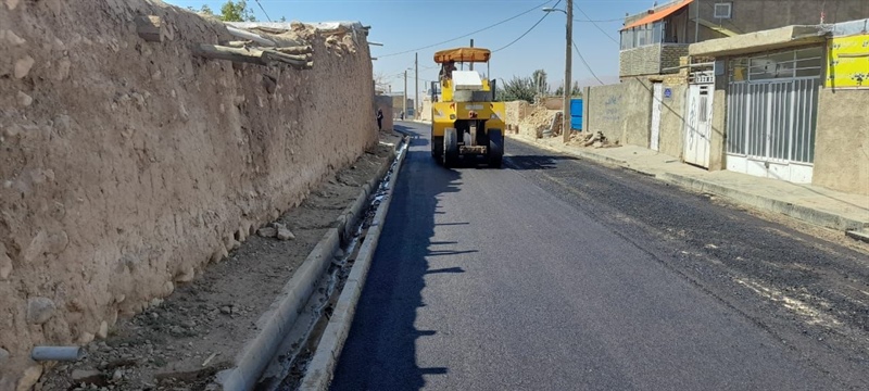 ادامه اصلاح و بهسازی و آسفالت‌ریزی معابر روستاهای بخش دوتپه