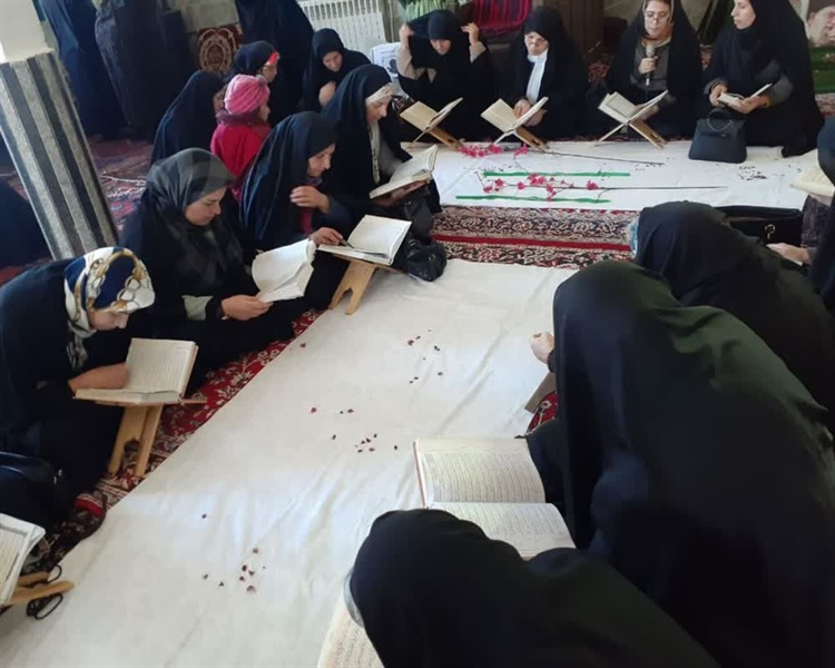 محفل انس با قرآن کریم و گرامیداشت سالگرد شهادت غریبانه سردار رشید اسلام حاج قاسم سلیمانی در مرکز بخش دوتپه