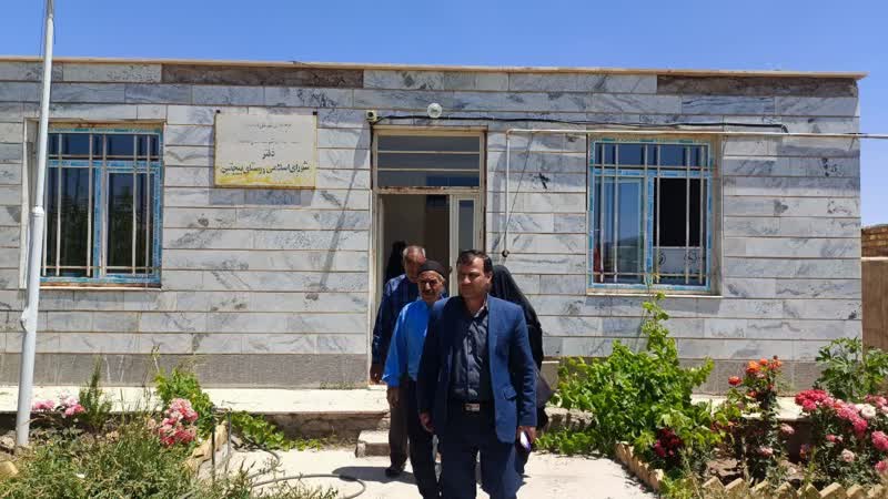 بازدید محمدی عیوضی بخشدار از روستای بیجیقین و دهیاری روستای مذکور