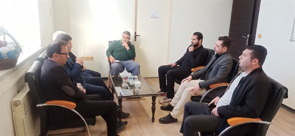 جلسه بررسی مشکلات شهر نیک پی به ریاست بیات بخشدار زنجانرود برگزار شد