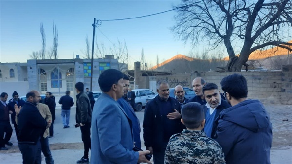 دیدار بیات بخشدار زنجانرود با اهالی روستای اند آباد علیا