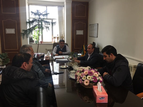 جلسه اعضای محترم شورای اسلامی بخش زنجانرود با بخشدار محترم در خصوص بررسی مسائل و مشکلات بخش