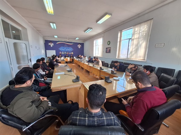 نشست ماهانه دهیاران بخش زنجانرود به ریاست بیات بخشدار برگزار شد