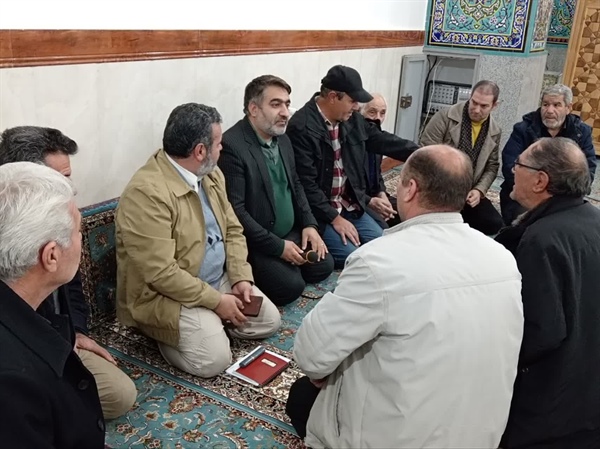 دیدار صمیمی مدیر کل محترم دفتر امور روستایی و شوراها استانداری بهمراه بیات بخشدار زنجانرود با اهالی محترم روستای رجعین