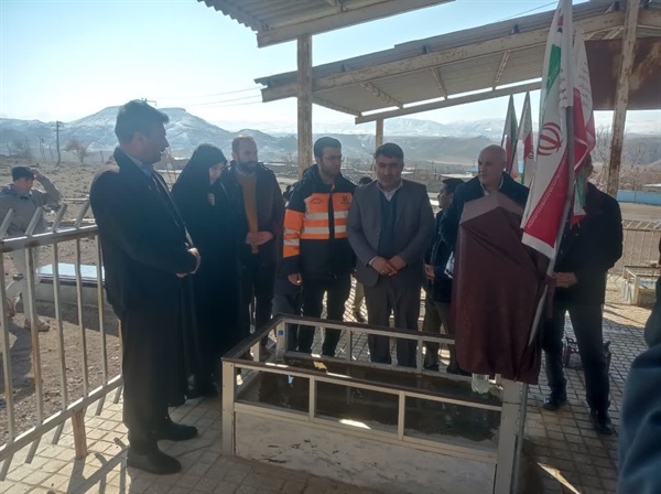 غبار روبی مزار شهدای روستای مهر آبادبه مناسبت دهه فجر
