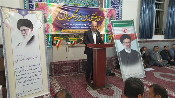 حضور جناب آقای دکتر خالقی فرماندار محترم شهرستان زنجان در جشن انقلاب شهر نیک پی