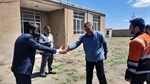 حضور بیات بخشدار زنجانرود در مدرسه روستای اسفناج به مناسبت تبریک هفته معلم