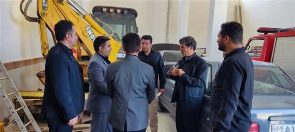 بازدید بخشدار زنجانرود از ماشین آلات شهرداری نیک پی