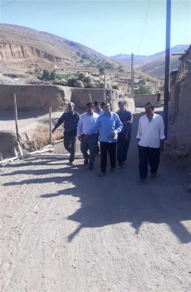حضور بخشدار زنجانرود در روستای تلخاب