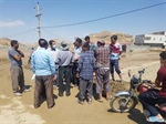 حضور بخشدار زنجانرود و کارشناسان بنیاد مسکن در روستای انجمن سفلی