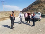 بازدید بخشدار زنجانرود بهمراه رئیس راهداری زنجانرود از وضعیت راه روستای مشمپا و انجمن