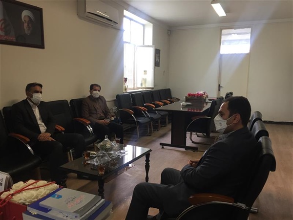 دیدار صمیمی رئیس آموزش و پرورش منطقه زنجانرود با بخشدار زنجانرود