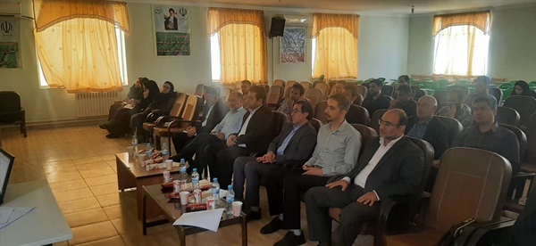 برگزاری جلسه آموزشی آشنایی کاربران رایانه ای شعب شهرستان طارم انتخابات چهاردهمین دوره انتخابات الکترونیکی ریاست محترم جمهوری