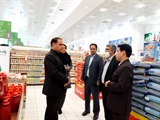 بازدید از روند توزیع کالاهای اساسی تنظیم بازاری در فروشگاههای...