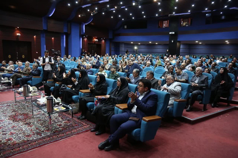 برگزاری همایش تجلیل از شهروند ارزشمند، قانونمدار و داوطلب اجتماعی استان