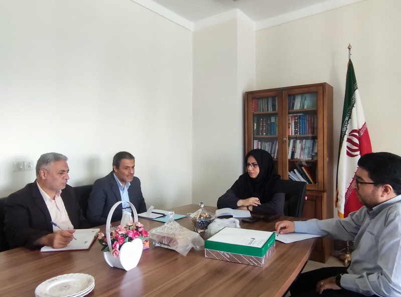 دیدار مدیرکل بیمه سلامت استان با دکتر ندرلو مدیرکل امور اجتماعی و فرهنگی استانداری