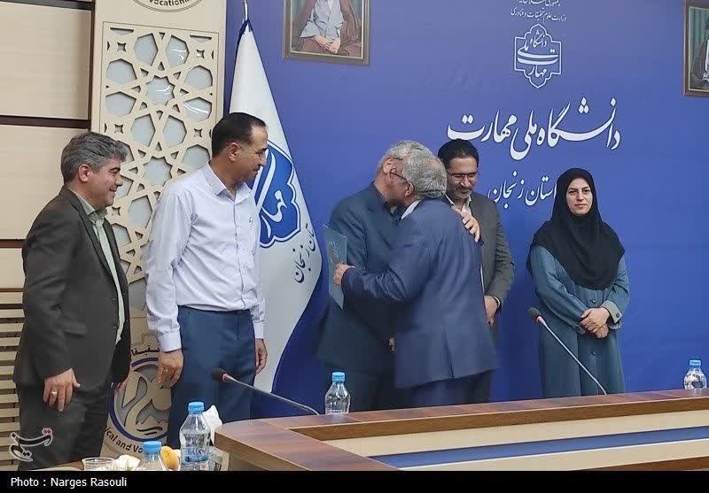 مراسم تودیع و معارفه سرپرست دانشگاه ملی مهارت زنجان برگزار شد