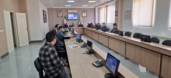 حضور دکتر ندرلو مدیرکل اجتماعی و فرهنگی استانداری در جلسه شورای فرهنگی و اجتماعی دانشگاه علمی و کاربردی استان