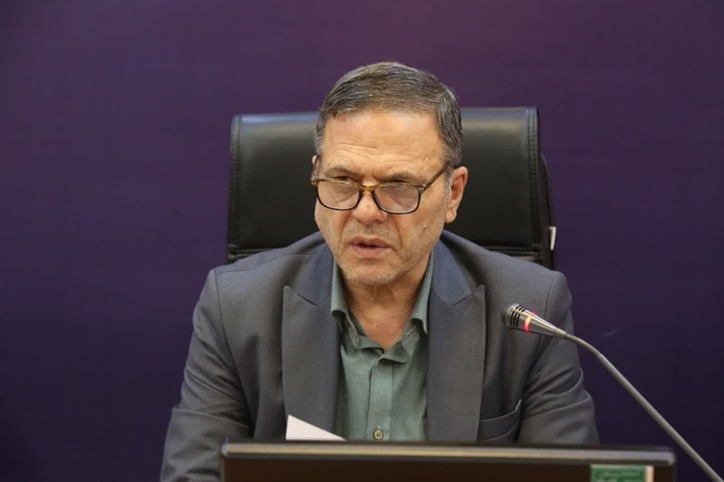 استاندار: قانون سرلوحه مدیریت فرمانداران باشد.