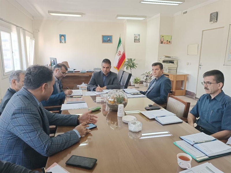 سومین جلسه کمیسیون دانشجویی استان با حضور اعضاء به منظور بحث و بررسی پیرامون بازگشایی دانشگاه های استان برگزار گردید.