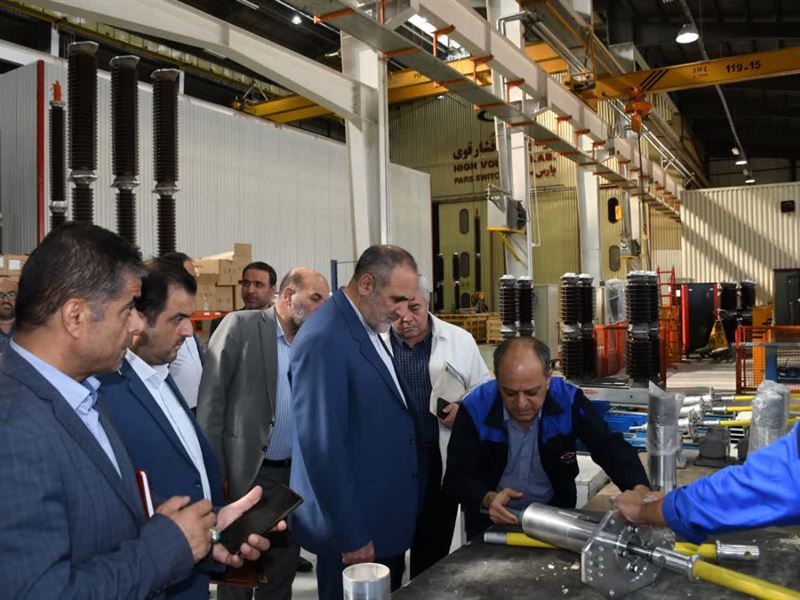 کارخانه پارس سوئیچ زنجان میزبان اعضای کمیسیون کارگری استان