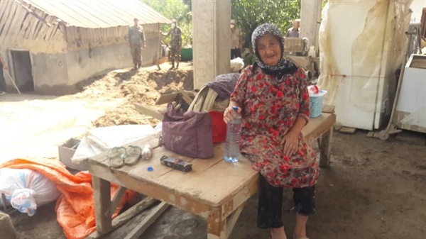 مشکل خانواده‌های متاثر از سیل با حضور استاندار زنجان رفع می‌شود