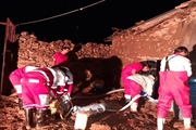 هلال احمر به منازل مسکونی دچار آبگرفتگی روستای حاج سیران زنجان...