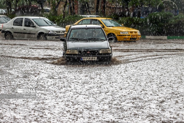 بارش‌های رگباری زنجان را فرا می‌گیرد