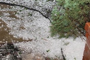 تگرگ به محصولات سه روستای خدابنده زنجان خسارت وارد کرد