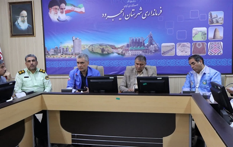 مانور ساعت صفر و عملیاتی زلزله در شهرستان ایجرود برگزار شد.