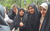 تقدیر از دختر برگزیده زنجانی  توسط معاونت زنان و خانواده ریاست جمهوری