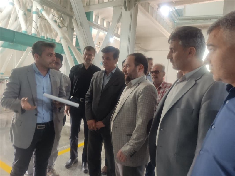 بازدیدمعاون هماهنگی امور اقتصادی و توسعه استانداری و فرماندار سلطانیه از شرکت گل آرد زاگرس